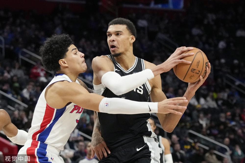 更是战术执 更是战术执