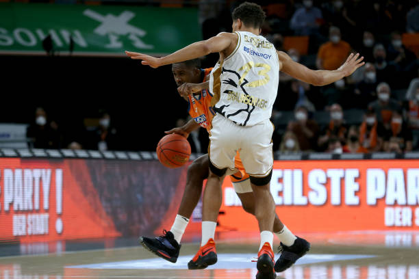 场的核心拼 场的核心拼